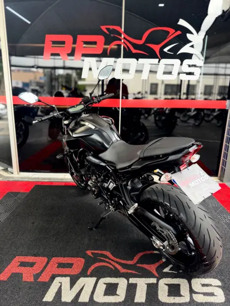 YAMAHA MT-07 700 ABS, Foto 9