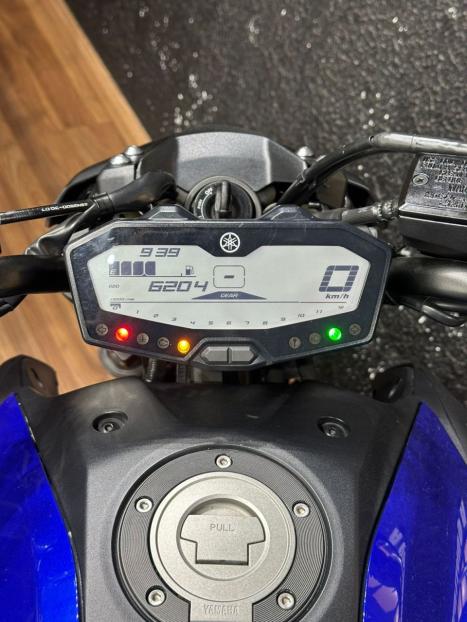 YAMAHA MT-07 700 ABS, Foto 7