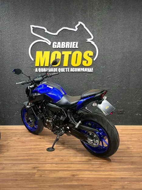 YAMAHA MT-07 700 ABS, Foto 6
