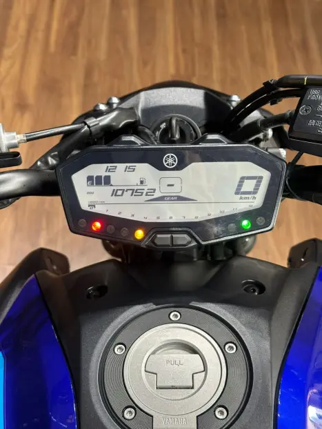 YAMAHA MT-07 700 ABS, Foto 7