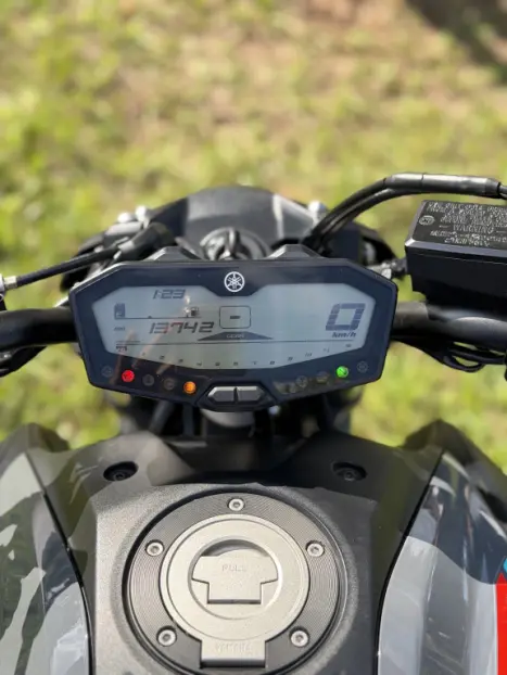 YAMAHA MT-07 700 ABS, Foto 14