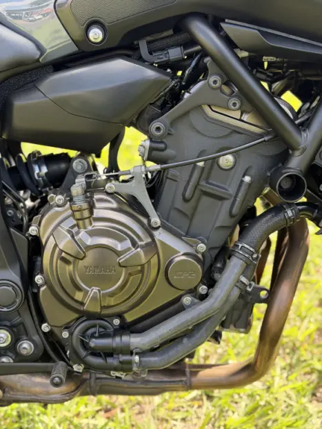 YAMAHA MT-07 700 ABS, Foto 15