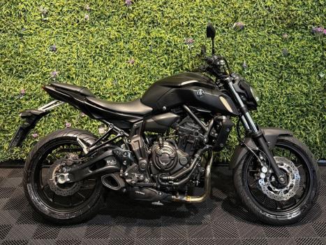 YAMAHA MT-07 700 ABS, Foto 1