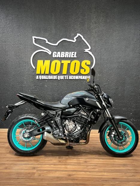 YAMAHA MT-07 700 ABS, Foto 1