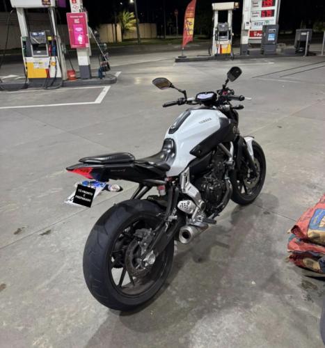 YAMAHA MT-07 700 ABS, Foto 3