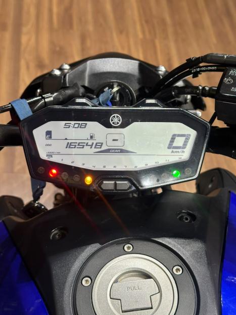 YAMAHA MT-07 700 ABS, Foto 7