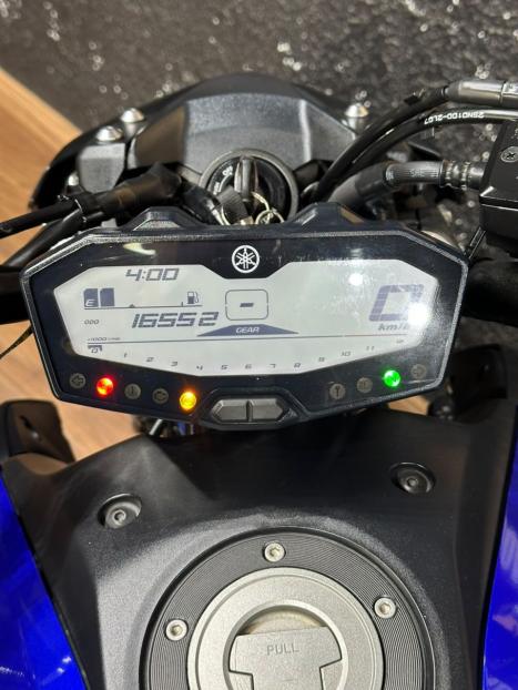 YAMAHA MT-07 700 ABS, Foto 7