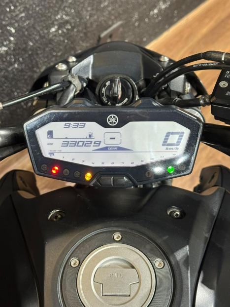 YAMAHA MT-07 700 ABS, Foto 7