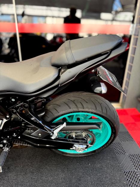 YAMAHA MT-07 700 ABS, Foto 6