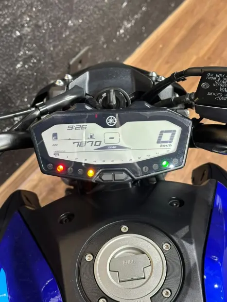YAMAHA MT-07 700 ABS, Foto 7