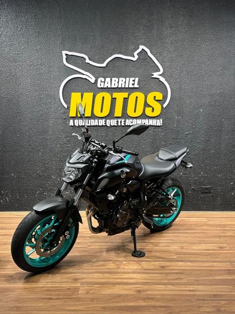 YAMAHA MT-07 700 ABS, Foto 4