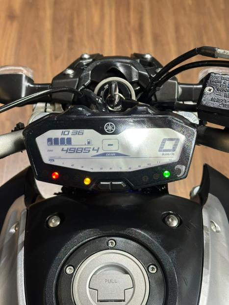 YAMAHA MT-07 700 ABS, Foto 7
