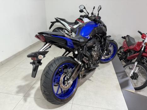 YAMAHA MT-07 700 ABS, Foto 6