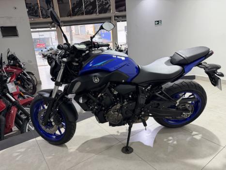 YAMAHA MT-07 700 ABS, Foto 5