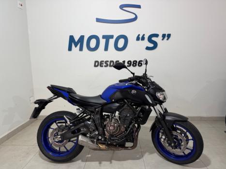 YAMAHA MT-07 700 ABS, Foto 1
