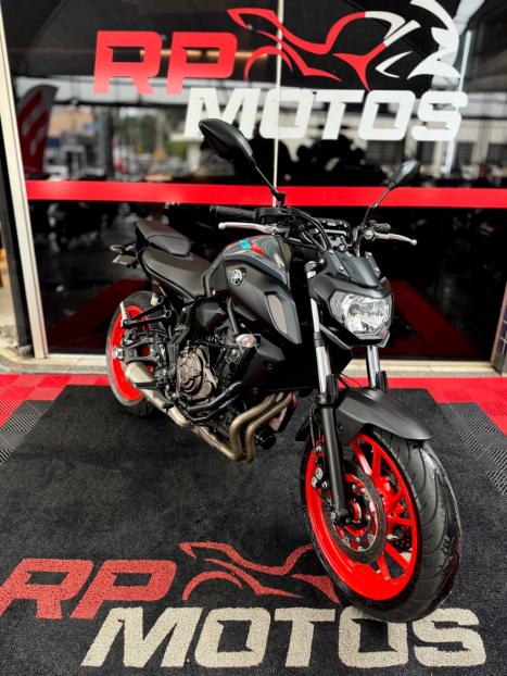 YAMAHA MT-07 700 ABS, Foto 7
