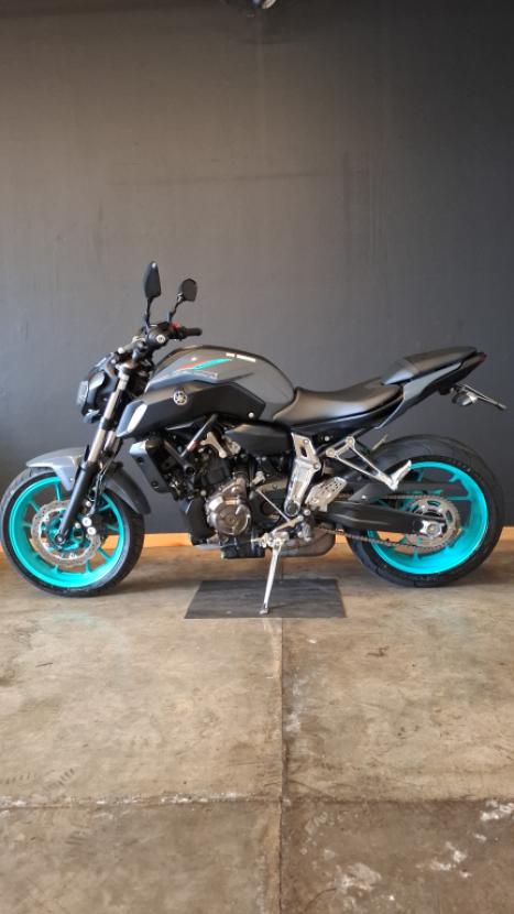 YAMAHA MT-07 700 ABS, Foto 5