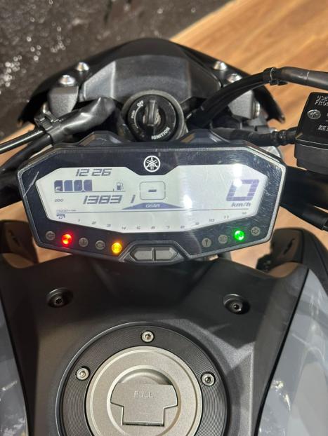 YAMAHA MT-07 700 ABS, Foto 7