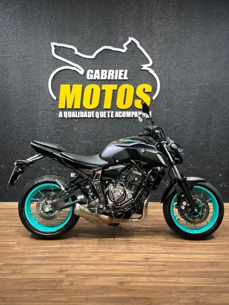 YAMAHA MT-07 700 ABS, Foto 1