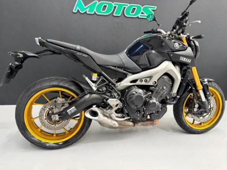 YAMAHA MT-09 850 , Foto 4