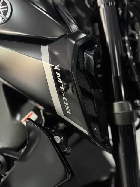 YAMAHA MT-09 850 ABS, Foto 11