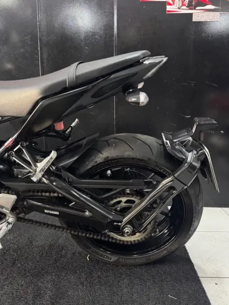 YAMAHA MT-09 850 ABS, Foto 16