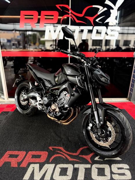 YAMAHA MT-09 850 ABS, Foto 7