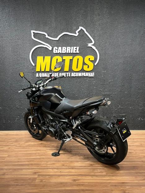 YAMAHA MT-09 850 ABS, Foto 6