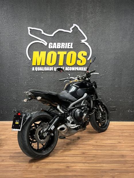 YAMAHA MT-09 850 ABS, Foto 5