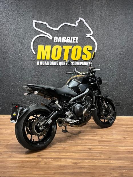 YAMAHA MT-09 850 ABS, Foto 5