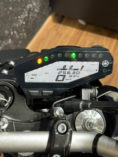 YAMAHA MT-09 850 ABS, Foto 7