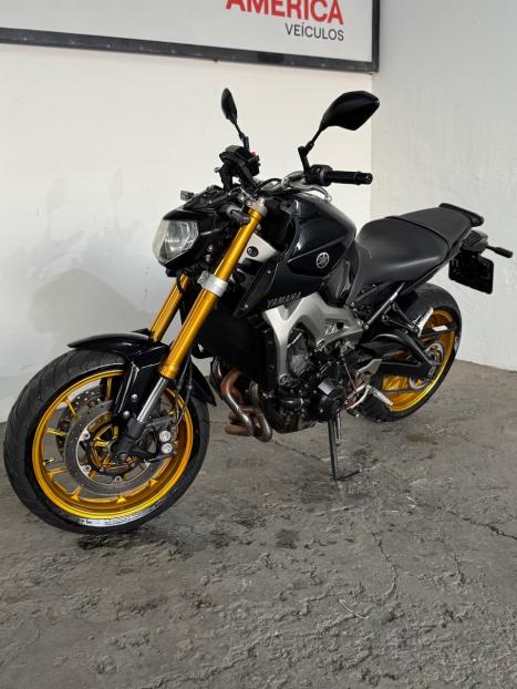 YAMAHA MT-09 Tracer 850 , Foto 5 YAMAHA MT-09 Tracer 850 , Foto 5