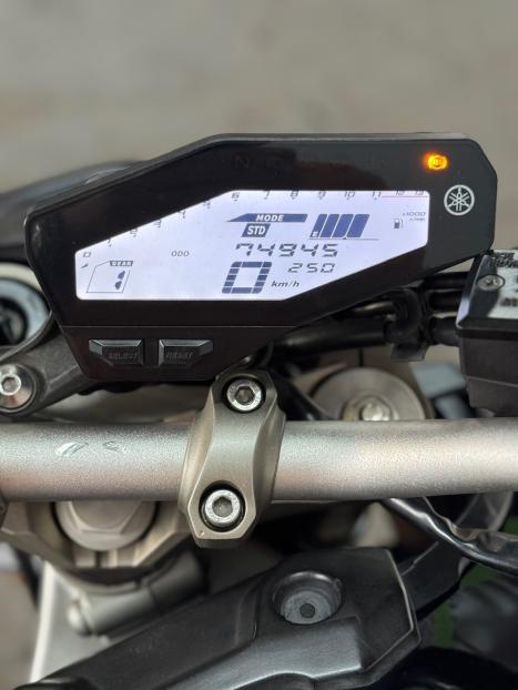 YAMAHA MT-09 Tracer 850 , Foto 9 YAMAHA MT-09 Tracer 850 , Foto 9