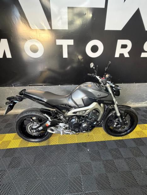 YAMAHA MT-09 Tracer GT 900 , Foto 4