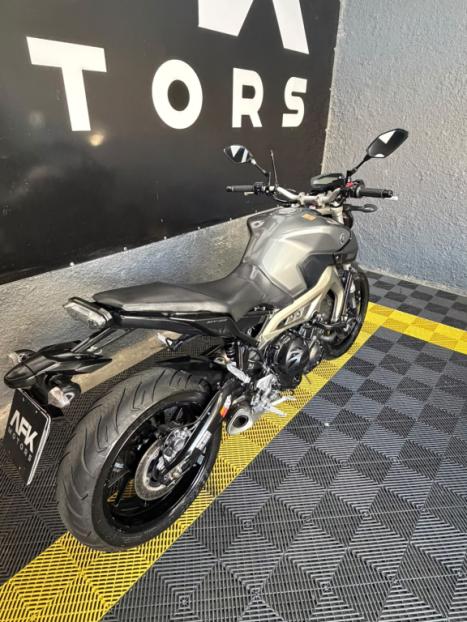 YAMAHA MT-09 Tracer GT 900 , Foto 5