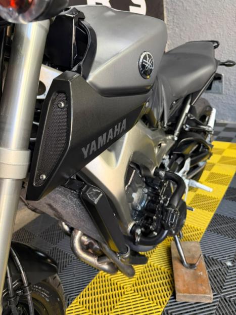 YAMAHA MT-09 Tracer GT 900 , Foto 8