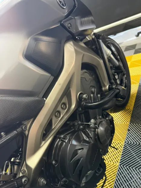 YAMAHA MT-09 Tracer GT 900 , Foto 10