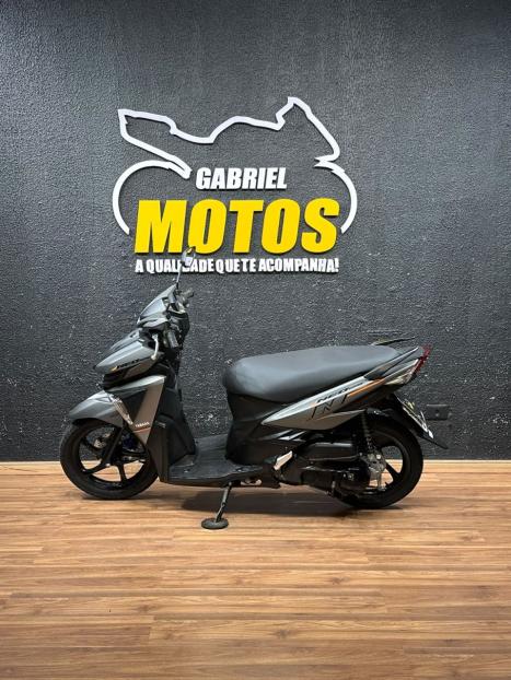 YAMAHA Neo UBS 125 , Foto 2