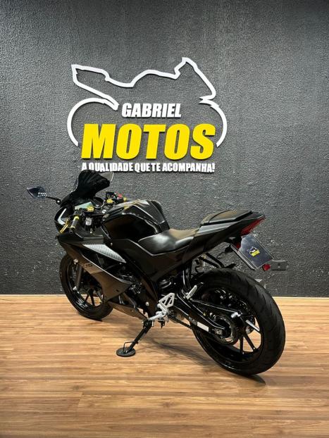 YAMAHA R 15 , Foto 6