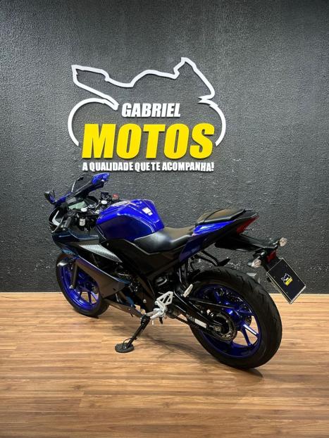 YAMAHA R 15 , Foto 6