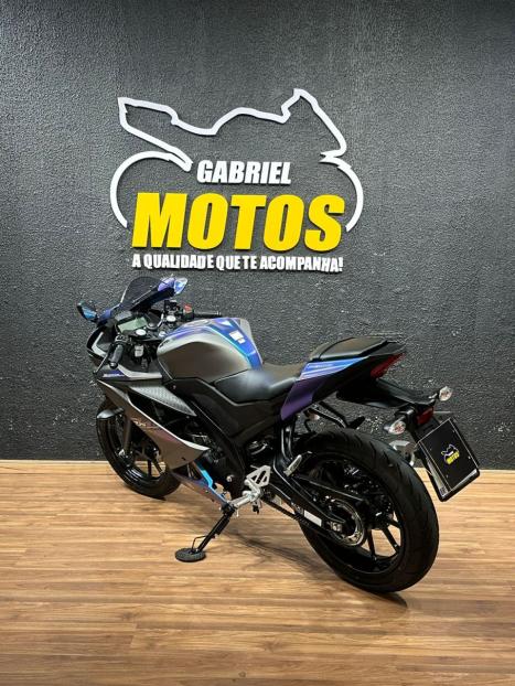 YAMAHA R 15 , Foto 5
