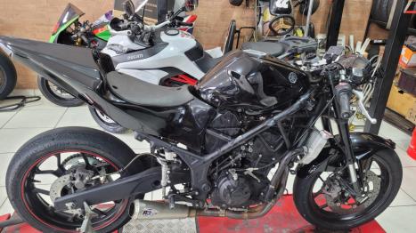 YAMAHA R 320 , Foto 1
