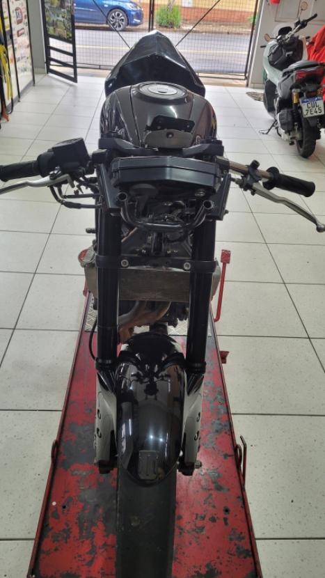YAMAHA R 320 , Foto 2