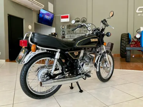 YAMAHA RX 180 cc, Foto 3