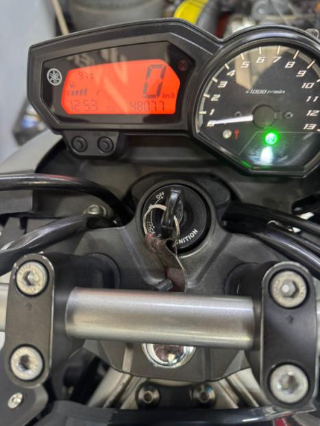 YAMAHA XJ6 600 F, Foto 7