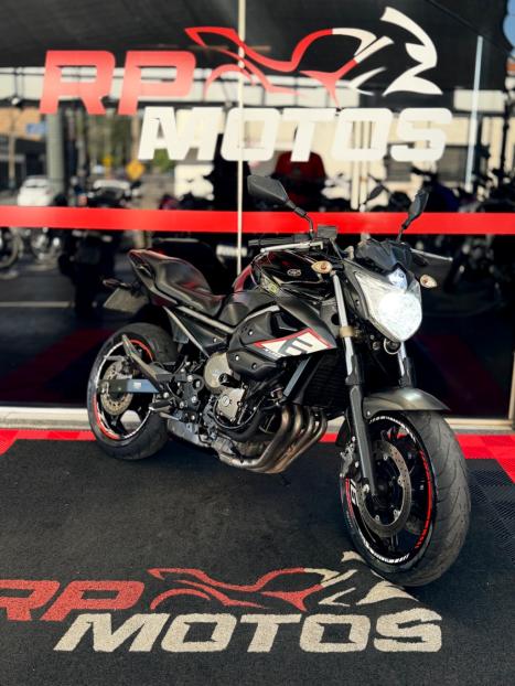 YAMAHA XJ6 600 F, Foto 2