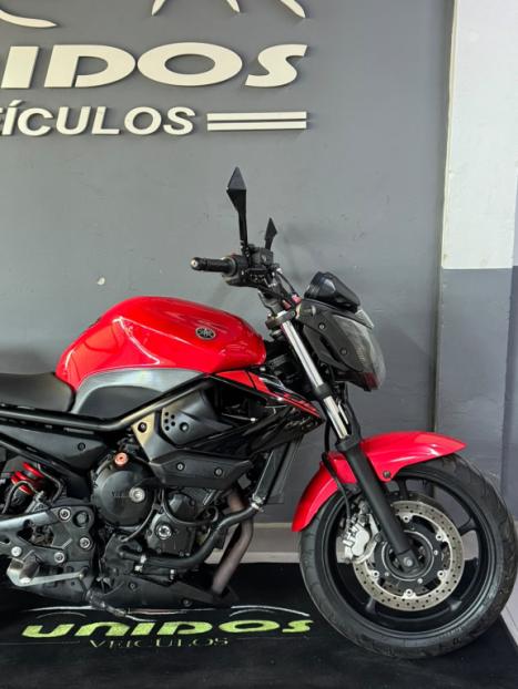 YAMAHA XJ6 600 F, Foto 2