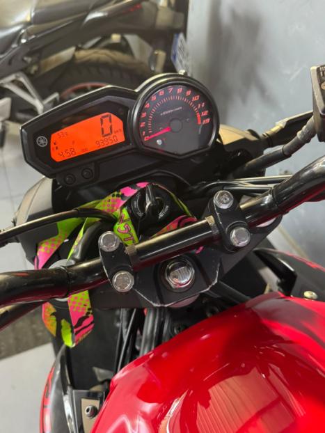 YAMAHA XJ6 600 F, Foto 4