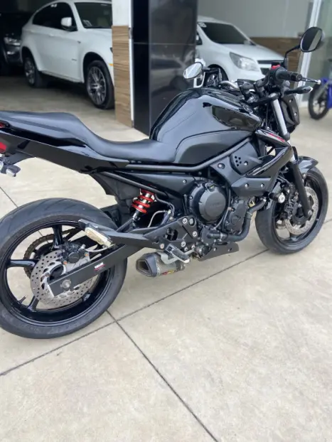 YAMAHA XJ6 600 N, Foto 8