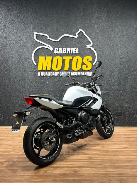 YAMAHA XJ6 600 N, Foto 5
